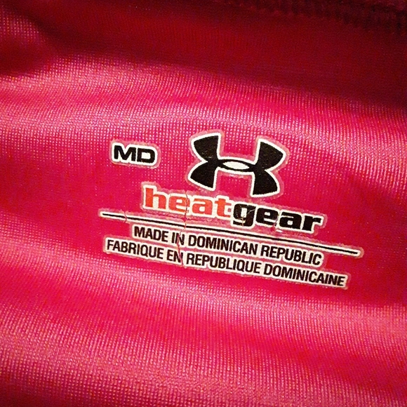 Under Armour "HeatGear" Womens Medium Exercise Tee - Picture 8 of 11